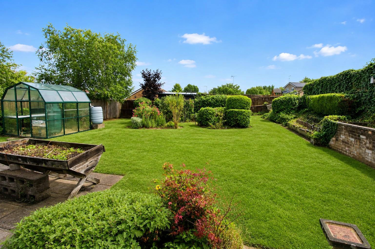 Carew Close, Tilehurst, Reading
